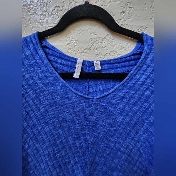 Beatrix OST Cobalt Blue V Neck Asymmetrical Sweater/Top , Size Small - Picture 4 of 8
